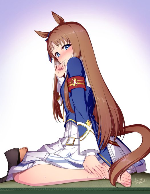 さすがに暑すぎて、こっそりタイツを脱いで休んでいたグラスワンダーに出くわした時の絵です。 