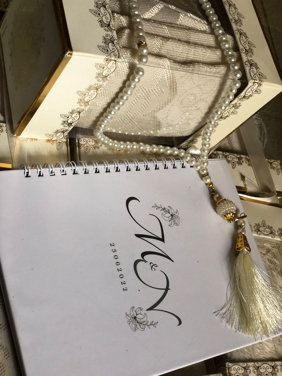 yasmiin_dewu's tweet photo. For her bridesmaids 
25.06.2022 💚

Kindly retweet and follow for your beautiful souvenirs https://t.co/aYcE35DyXv