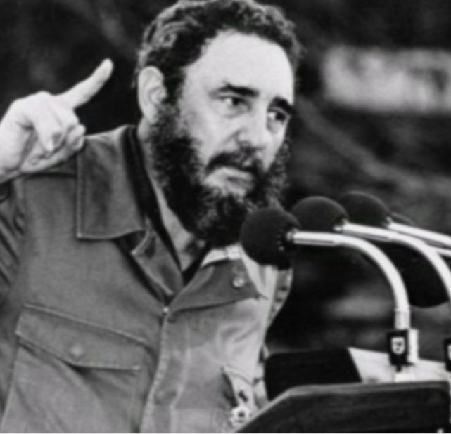 SIslazul's tweet photo. Fidel Castro, nuestro eterno líder #CubaViveEnSuHistoria https://t.co/N9DPaFO9MJ