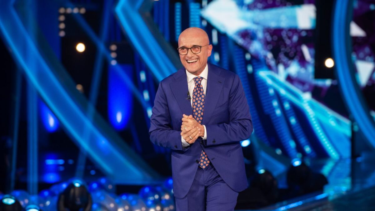 NowMyNews's tweet photo. GF Vip7, Signorini announces the sixth competitor: the note shows that ...
https://t.co/E4AwxJLEmp
#announces #competitor #note #shows #Signorini #sixth #Vip7 https://t.co/N7PTrz5zNG