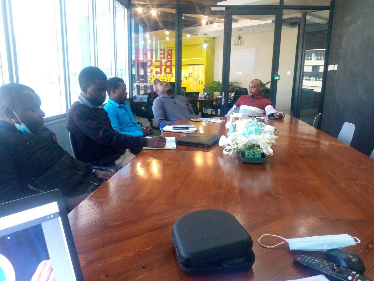 izonehub's tweet photo. Pics from our first Software Dev Community Meetup.
Amazing projects coming your way #watch_this_space.
#SoftwareDev
#Making https://t.co/CNan5FJU4e