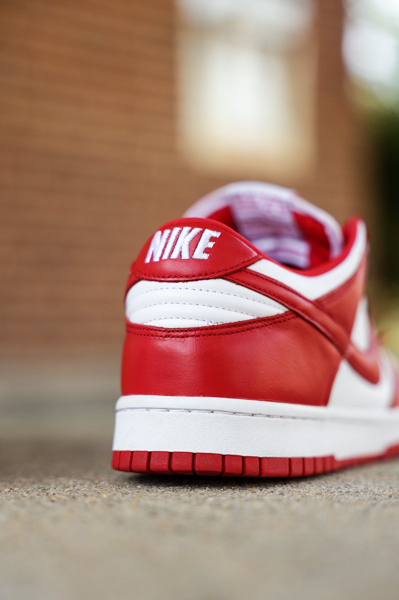 visualeyezsteph's tweet photo. They don’t make dunks as good as this anymore 🥹 https://t.co/NLG201Wl1Q