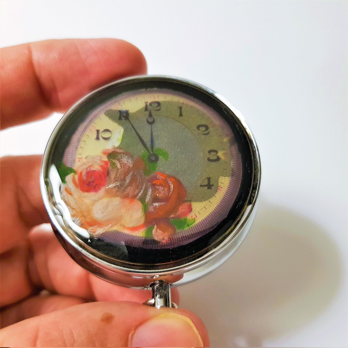 art_kcy's tweet photo. Gift ideas @my #etsy shop: Pill Box "Sweet Memories", Mint Case, Travel Medication Holder, Travel Pill Case, Candy Pill Case, Daily Pill Box, Sweet Box, Supplement Box #pillboxforpurse #pillboxtravel #3gridspillbox #metalpillboxes #pillorganiser https://t.co/FMcpBsfdPC https://t.co/4fRlpFhsix