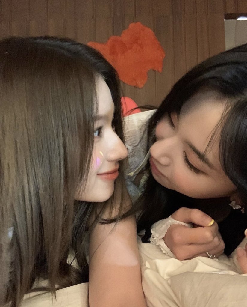 chaesview's tweet image. 