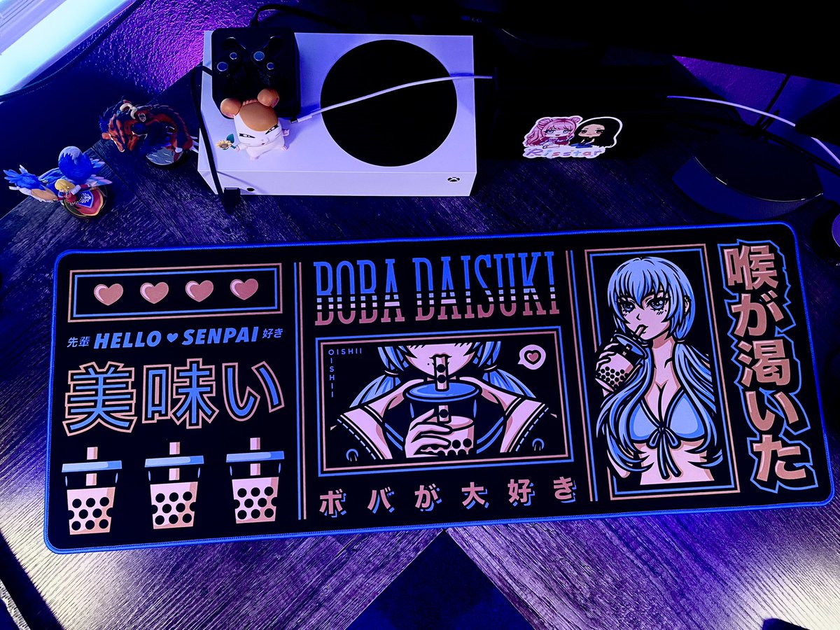 risstarrr's tweet photo. New mousepad from #HelloSenpai! I am ✨obsessed✨ https://t.co/YT1xbGHteF