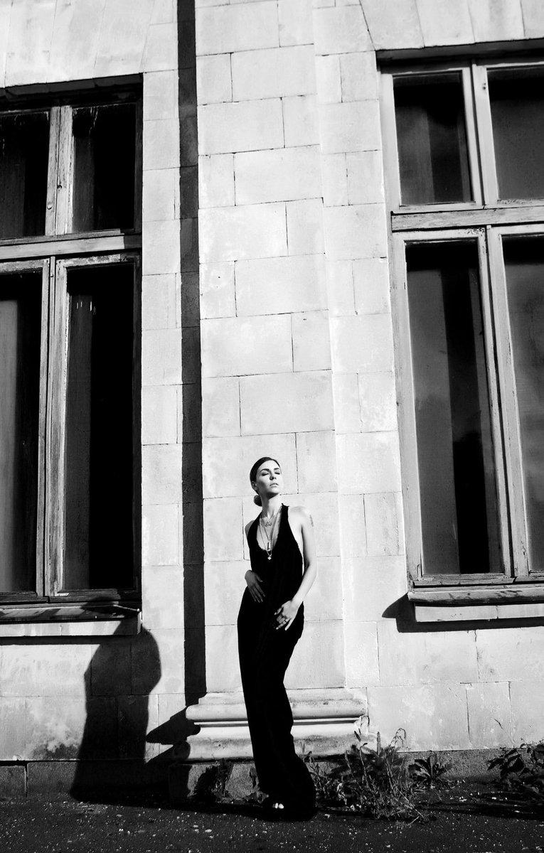 “Like Modigliani” from new collection on FD : 

One unforgettable summer day with Yulia

foundation.app/collection/nel…