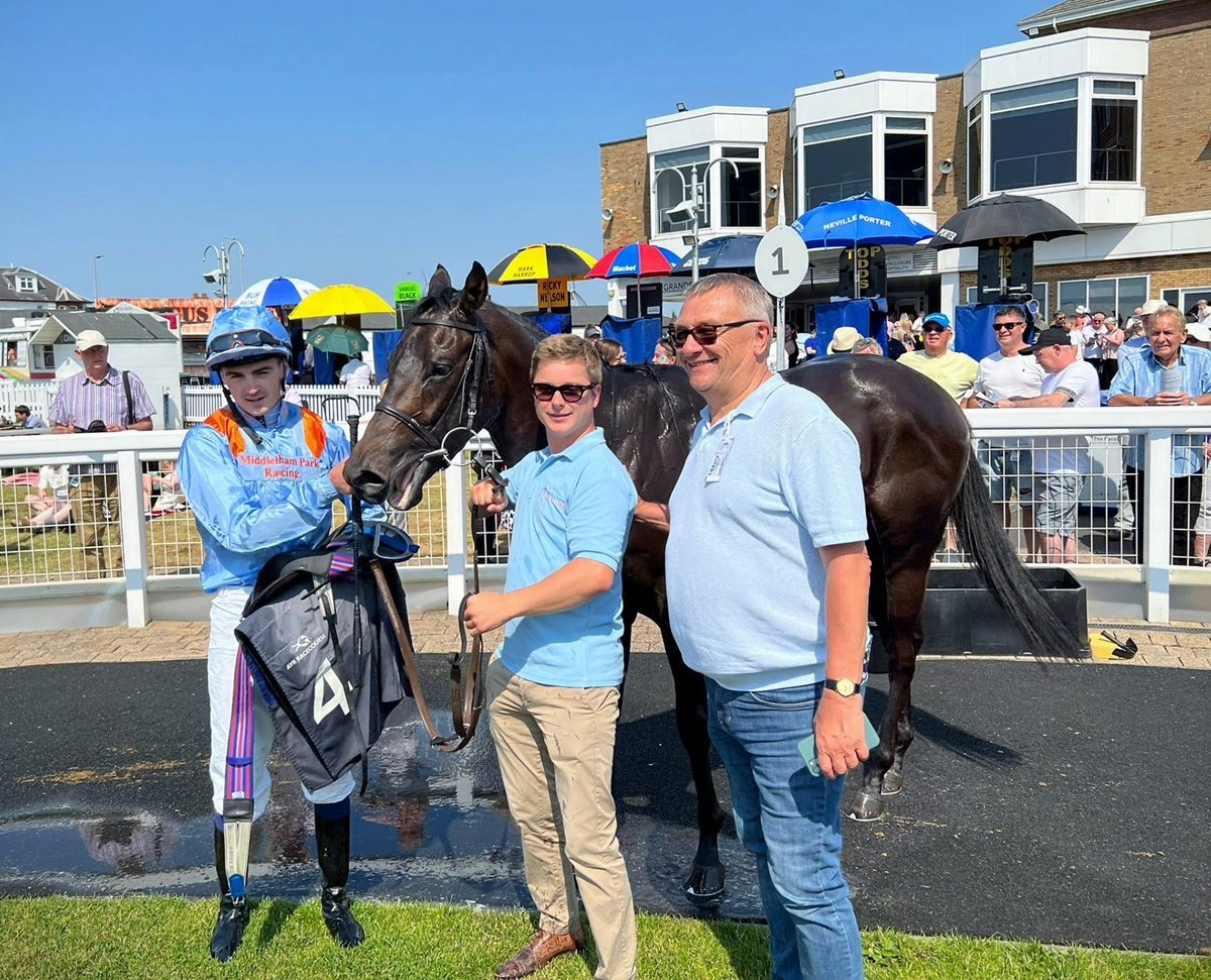 RichardFahey's tweet photo. Monsieur Blue Sky πβοΈπ§‘!! MONSIEUR KODI obliges @ayrracecourse πͺπ₯!! The penny has definitely dropped with this guy π‘!! Well done to @MprUpdates, the red-hot @OrrOisin and to the ice-cool Joe Norris π! Great effort from all staff working in these temps ππ€
#win56
#scorcha https://t.co/2b3ZMzg4Z9