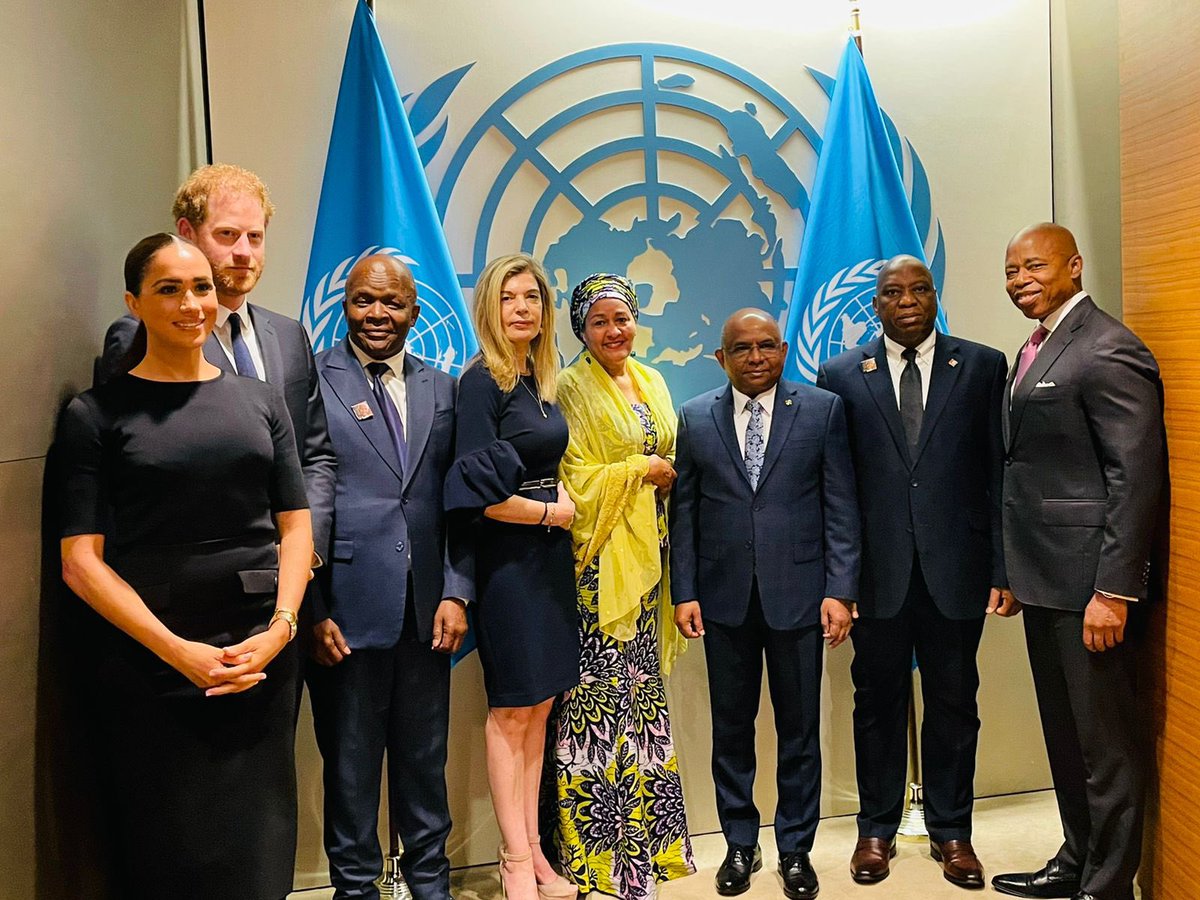 In times of turmoil, Madiba’s life teaches us to choose dignity over humiliation, to speak up during injustice, and to forgive rather than hate.

My remarks at Informal Meeting to Commemorate Nelson #Mandela International Day 👉bit.ly/3OgmKb2

#MandelaDay