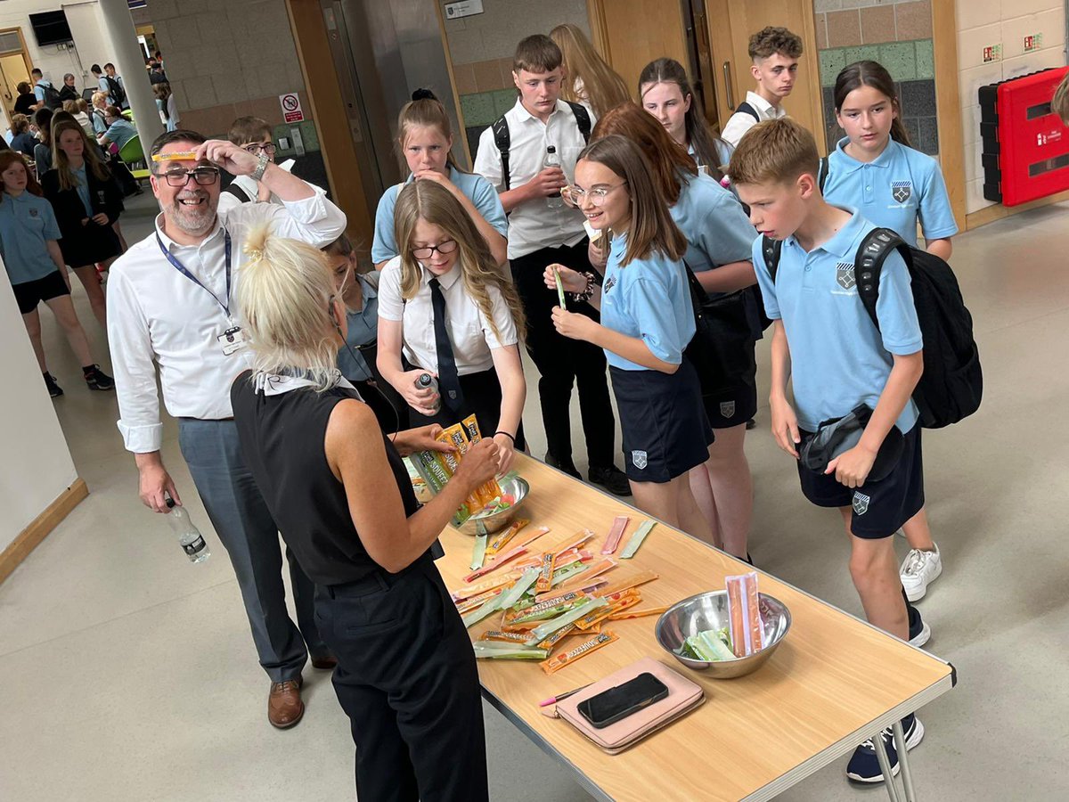 PATCarletonHigh's tweet photo. Mrs Cross last week as headteacher @PATCarletonHigh promises to be #HotHotHot ☀️ ☀️ ☀️
She enjoyed giving all our #incredible students a free ice pop at lunch time and was blown away by their impeccable manners #Thankyou #ProudToBeCarleton https://t.co/SNzZWKZlRR