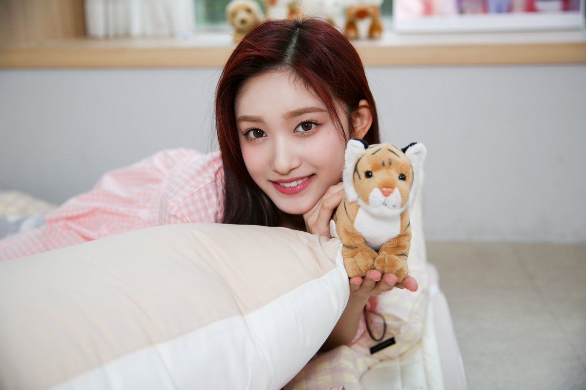 📸
DIVE의 월요일 밤을
책임져준 월요요정 IVE 🧚‍♀
IVE가 행복한 순간에는
언제나 DIVE와 함께였답니다 (✿◡‿◡)
지금까지 1,2,3 IVE 였습니다 💕

#IVE #아이브
#123IVE2