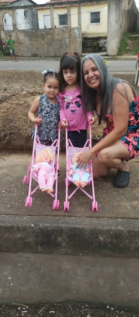 ApcCaripito's tweet photo. #GranMisiónChambaJuvenil en Caripito se unió a las celebraciones del #DiaDelNiño2022 donde en compañía del equipo político @CaripitoPsuv @jpsuvcaripito dieron alegría a los niños del sector #GuireI,donde contaron con el apoyo incondicional del gobernador @ErnestoLunaPsuv https://t.co/qWopUN9uFy