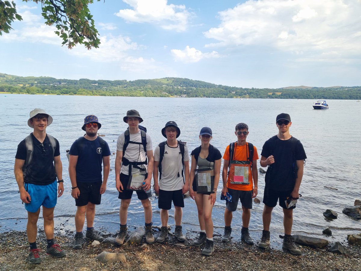 Gold DofE 2022. Staying cool on the shore line