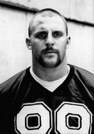 NWUFootball's tweet image. Mike Einspahr
DT (1992-1994)
3rd All-Time in Sacks
1 x All-American
3 x All-Conference
State Player of the Year
NWU Hall of Fame