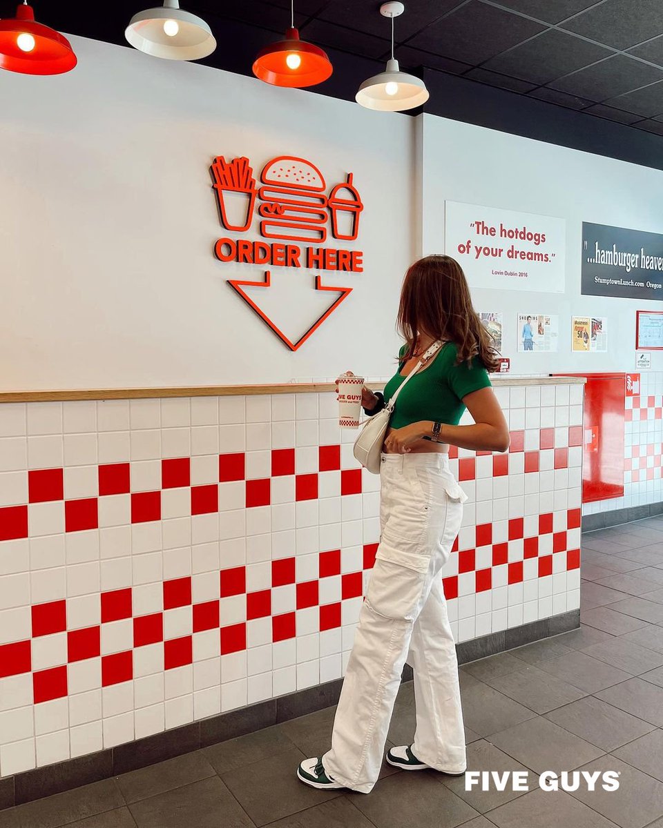 Come and cool down from the heat with some burgers, fries or shakes just like <a href="/caroline/">caroline ᵍᵐ • ᴗ •</a>.maelcamp is doing. 🍔🥤 (📸 : caroline.maelcamp | Instagram)
________

#fiveguysbe #fiveguys #5guys #burgersandfries #5guysburgers #burgers #fries