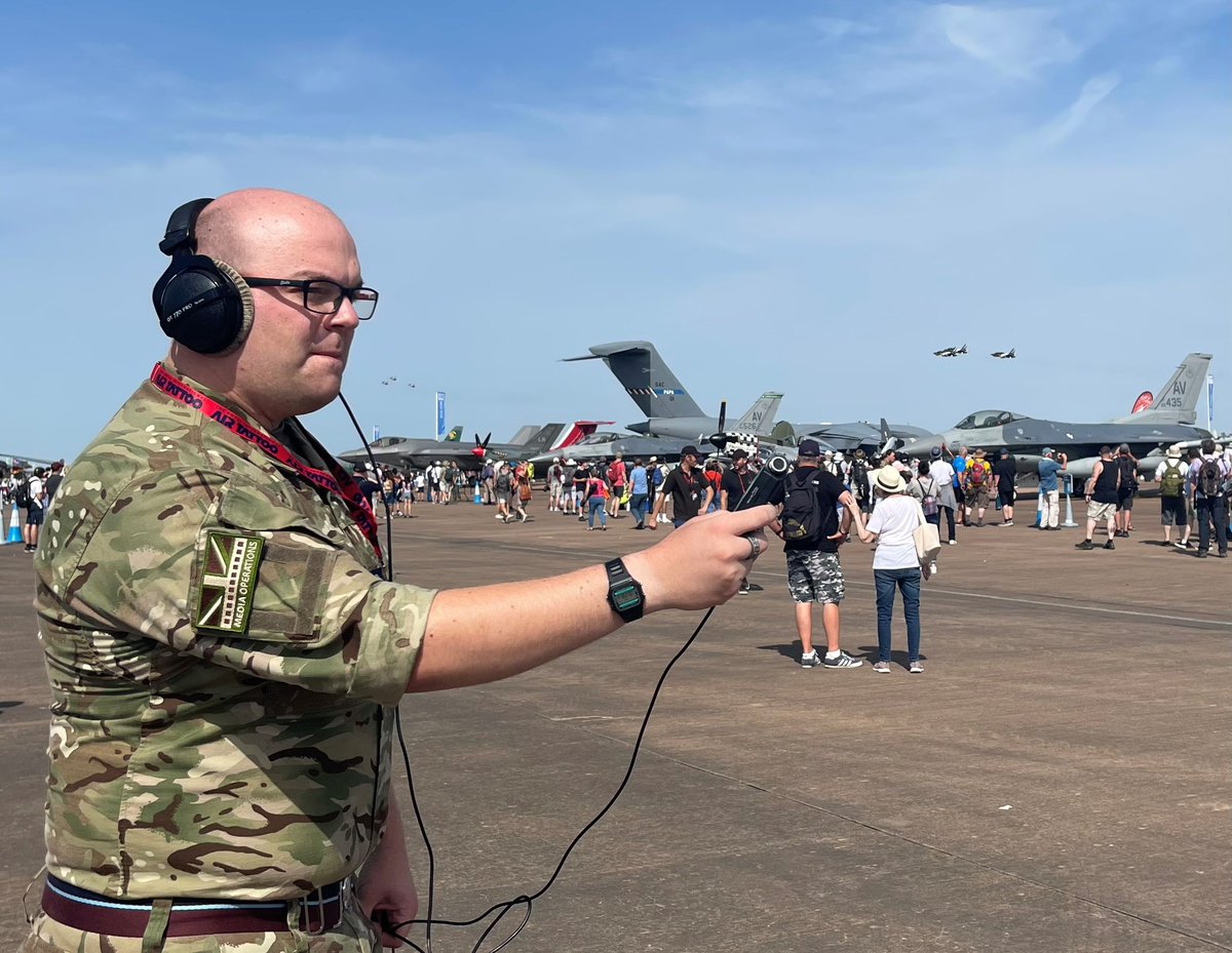 .@MediaRAF Reservist AS1 Ross used his skills in audio to capture the soundtrack to #RIAT2022 - from the roar of the Typhoon, the #bladeslap of the Chinock and much more in between. Listen out for some of the sounds in future episodes of #InsideAIR.