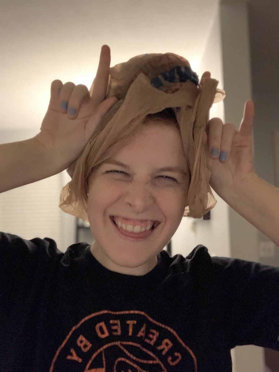 digiharps's tweet image. IM COMING FOR YOUR WIG EDDIE MUNSON!!!!!