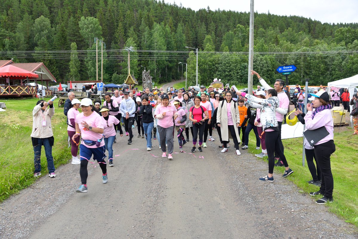 THEmbStockholm's tweet photo. 16-07-22, @THEmbStockholm &amp; Ragunda Municipality co-organised the ‘#Thai Pavilion #funrun2022’ to commemorate the 125th anniv. of King Chulalongkorn’s royal visit to #Sweden at the https://t.co/qfCGTsgoD1 &amp; for https://t.co/NIdKmDJb27.
See:https://t.co/LfFPdMAfqn
#funrunforacause https://t.co/YMuEPFkIur