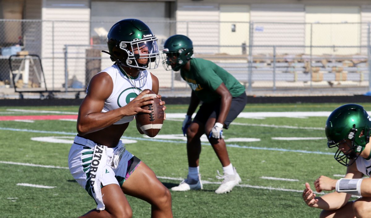 New: My 2022 Early Team Preview is here for the @HitterFootball Glenbard West Hilltoppers is here. Can the Hitters make a return to glory for 2022? Impact players? Key Newcomers to Watch? Returning Starters? bit.ly/3o9V8d5 @tai_korey @JoeyPope14 @cterek77 @JuliusEllens