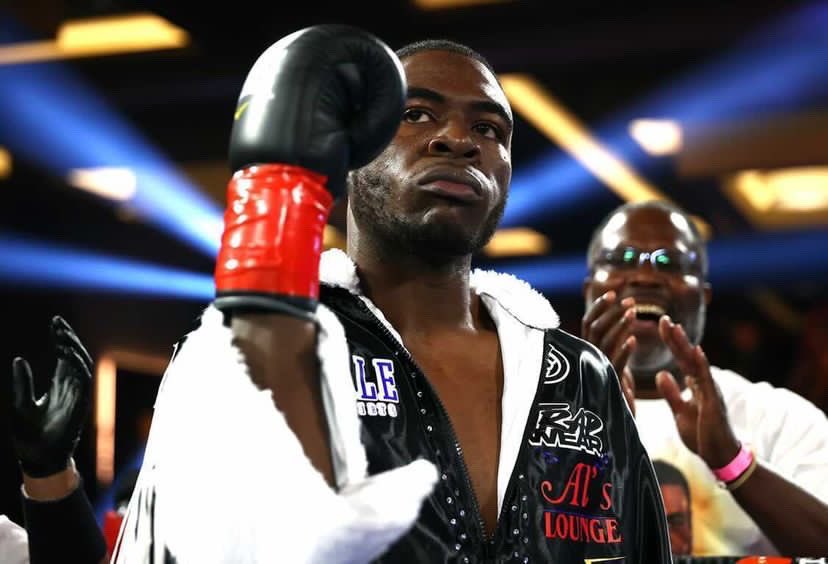 BIGShotShaw's tweet photo. No Weapon Formed Against Me Shall Prosper!! 1st Round Destruction All Praise Is Due To GOD. 17-0-13 KO’s…
#TeamBIGShot #ReignSupreme #GODSWork #GODIsGreat #Undefeated #MyTimeIsNear #TheOneTheySleptOn #TheAwakening #FutureHeavyweightChampionOfTheWorld #ESPN #TopRank #DBE #SplitT https://t.co/8ik4SCoRIt