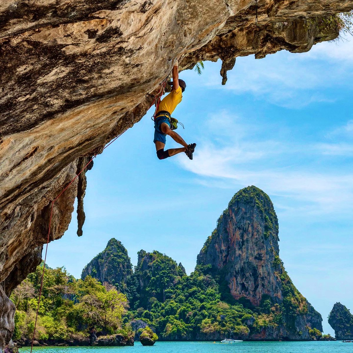 Jet7One's tweet photo. Find your climbing mecca in #TonsaiBeach. You can choose from hundreds of climbing cliffs, ranging from 6a+ to 8c
#travelling #climbing #locals #Thailand https://t.co/UlEdYEfq1o