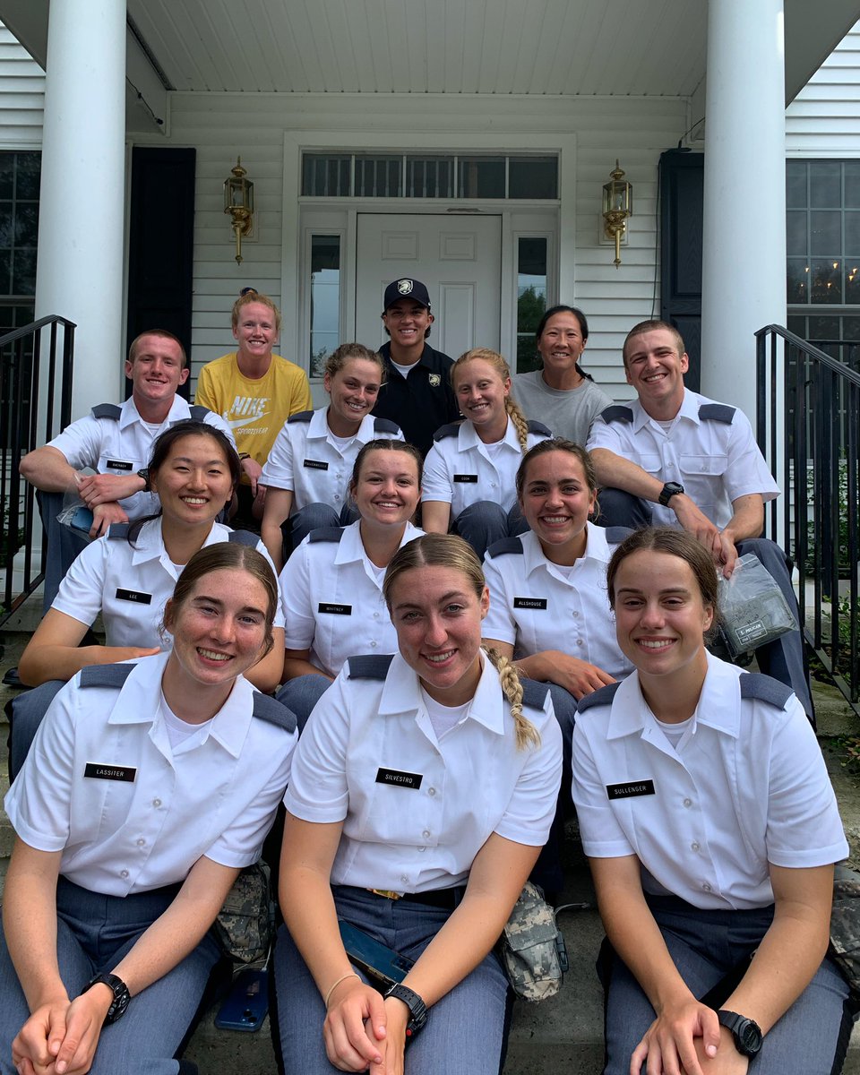 Class of 2026 is halfway through BEAST! Keep crushing it out there👊 Preseason is up next!

#GoArmy
