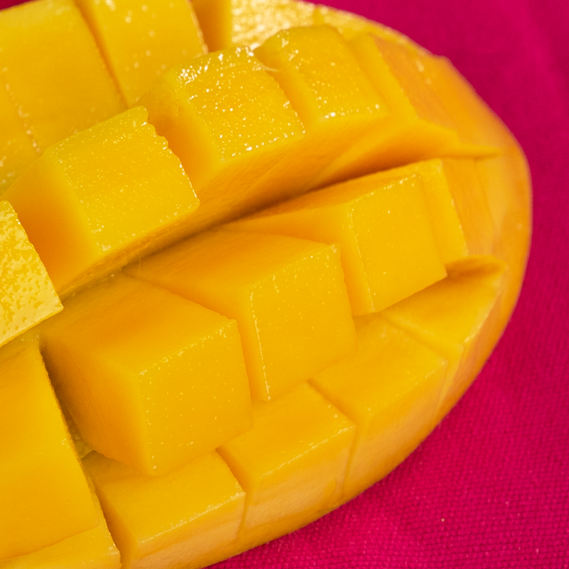 SpecialtyProd's tweet photo. California Mango season has started but its a short one so don't miss out! Valencia pride mangoes have a smooth and creamy texture with sweet tropical notes. #specialtyproduce #mangoes #delicious #tropicalfruit
