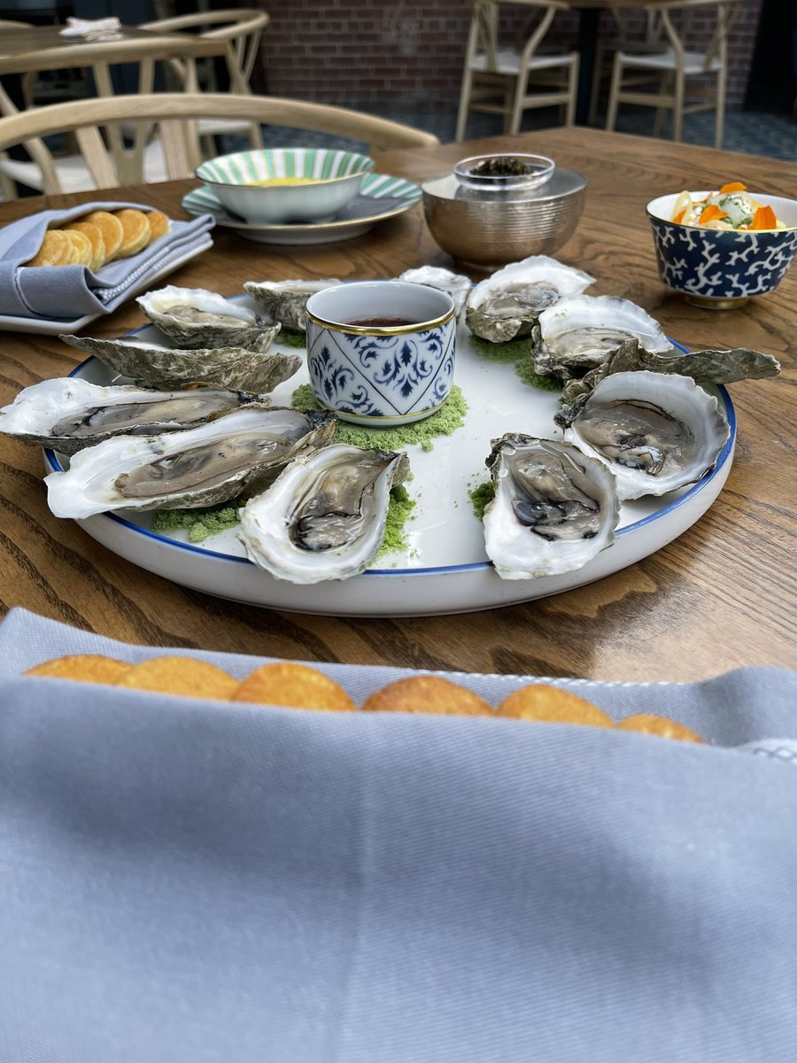 Cool off this week and enjoy some of our favorites ✨

Featuring one of our supplement items, the Caviale -

1 oz Imperial Kaluga Caviar. Dozen Wellfleet Oysters. Chickpea Blinis. Red Wine Mignonette. 

See you at our table exploretock.com/masseria!