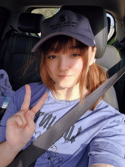 Selling boob sweat for $399 Got swimming pools worth in this heat #nsfwtwt #heatwave https://t.co/Hz<a href="/tag/heatwave"class="tags"><span>#heatwave</span></a><a href="/tag/nsfwtwt"class="tags"><span>#nsfwtwt</span></a>