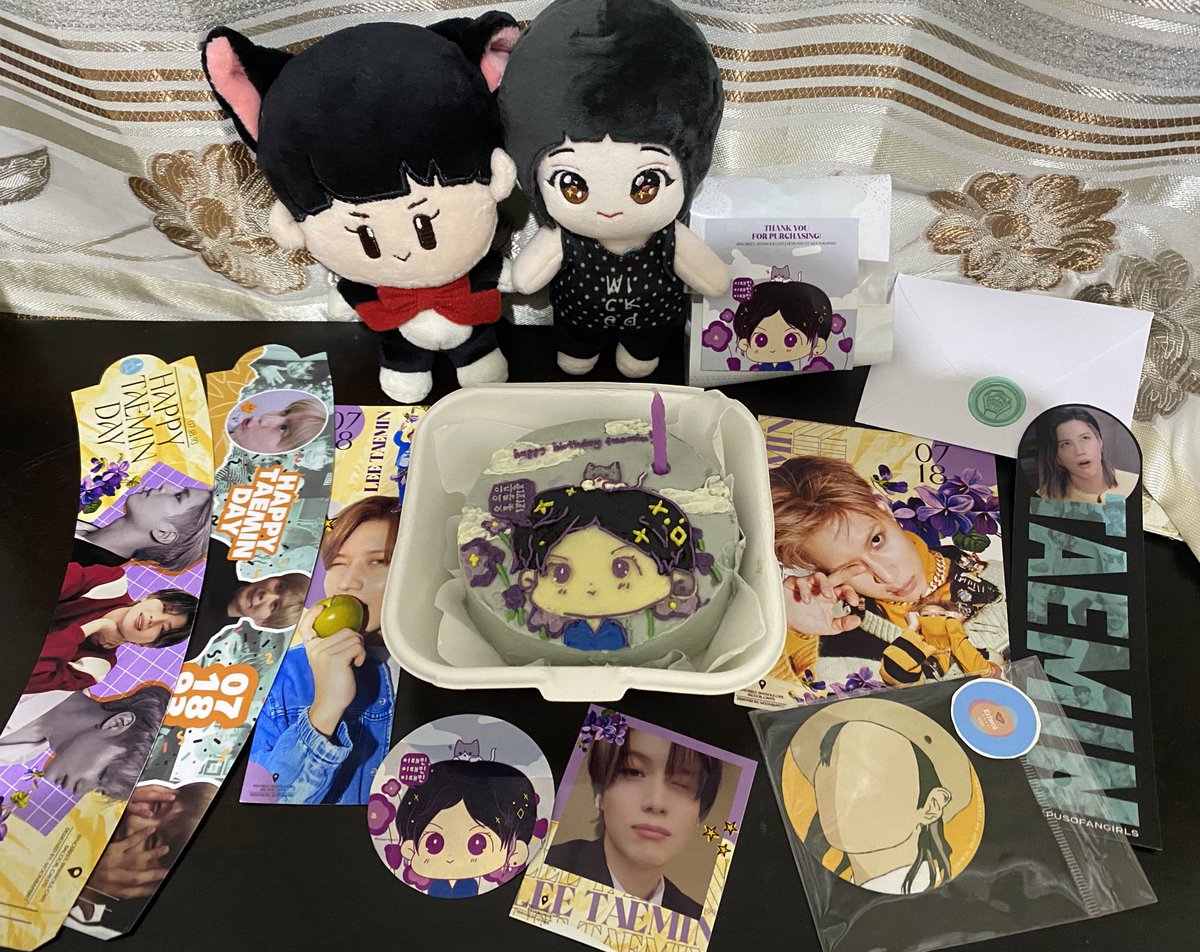 Before the day ends

Thank you sponsors for the cute freebies! 

#HAPPYTAEMINDAY every one!!!!! 🎂🐥👶🏻🧀🥳

@SincerlyShawols @KpusoFangirls @EriWolPH @SHINee #TAEMIN #태민 #샤이니