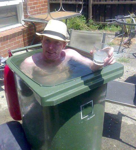 With Alex <a href="/keswickbootco/">Keswick boot co</a> closing early today. I think we may have discovered his cunning plan…🤔

#Chilling #Heatwave2022 #hottestdayoftheyear #heatwave 🌡🌡

Photo: The internet.