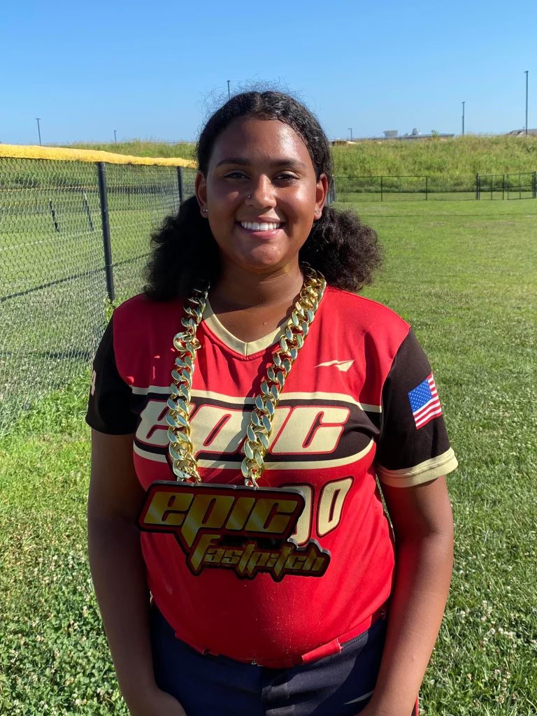 Laila King tweet media