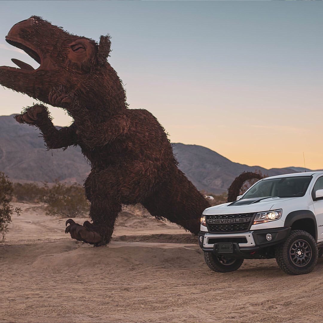 andre_lorieau's tweet photo. #MondayMotivation
Running into this guy on the way to work would make me get there faster for sure! @DavisGMAirdrie 

Adventure is the only change of scenery you need with the #ChevyColorado #ZR2 Bison..

Posted @withregram • @chevrolet https://t.co/Xe9ABo4P6m