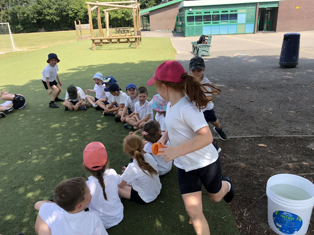 Mrs Wills tweet media