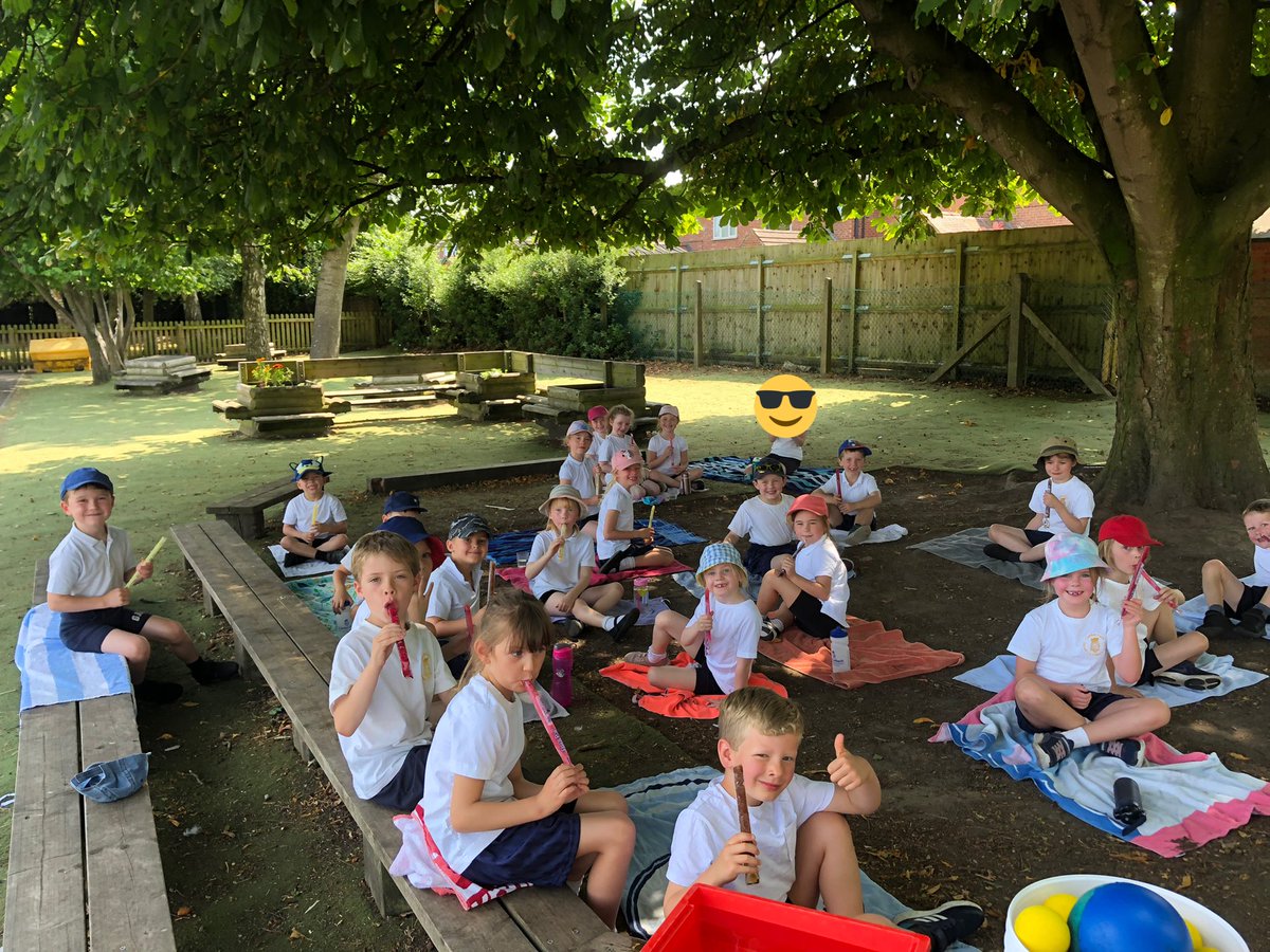 Mrs Wills tweet media