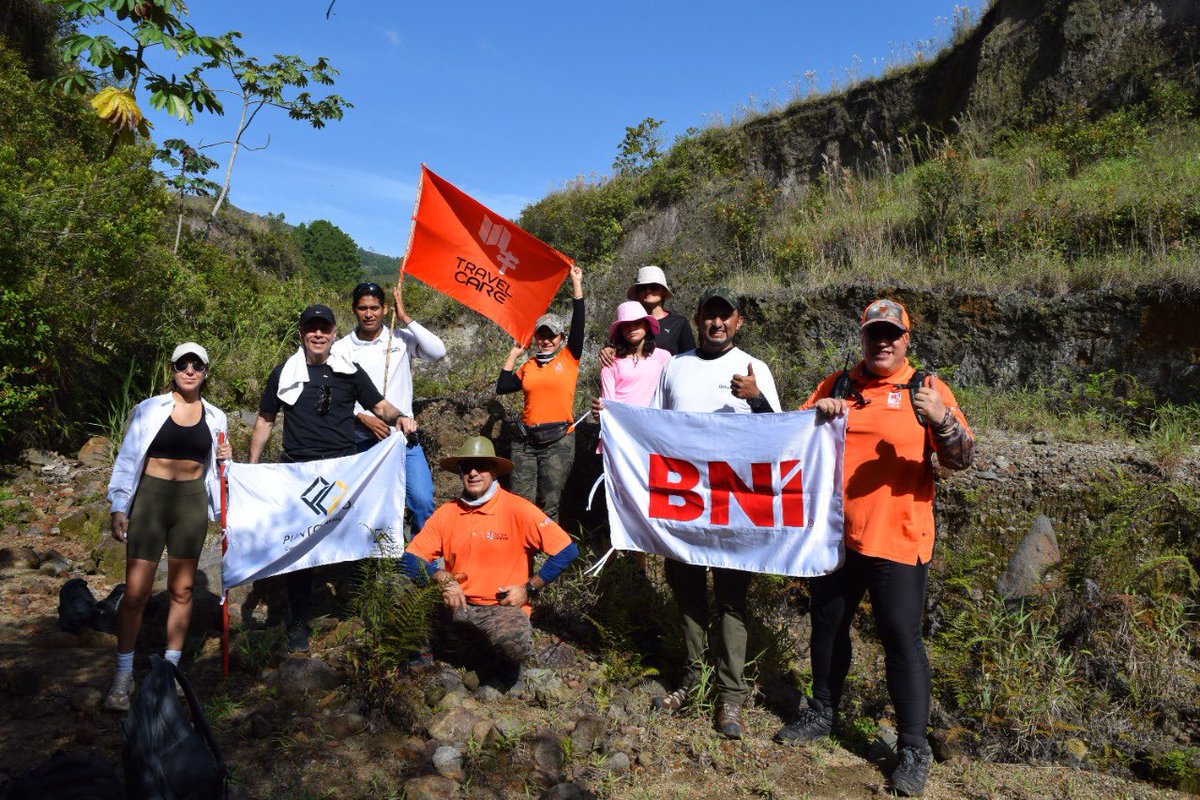 JorgeBarraganL's tweet photo. Cuando tu pasión, se convierte en diversión, momentos memorables y negocios.
#Thorito mi Montañistas Jr.
#TeamCare #TravelCare #InitialCare
#EscuderiaBarragan https://t.co/ueC09SAcRG