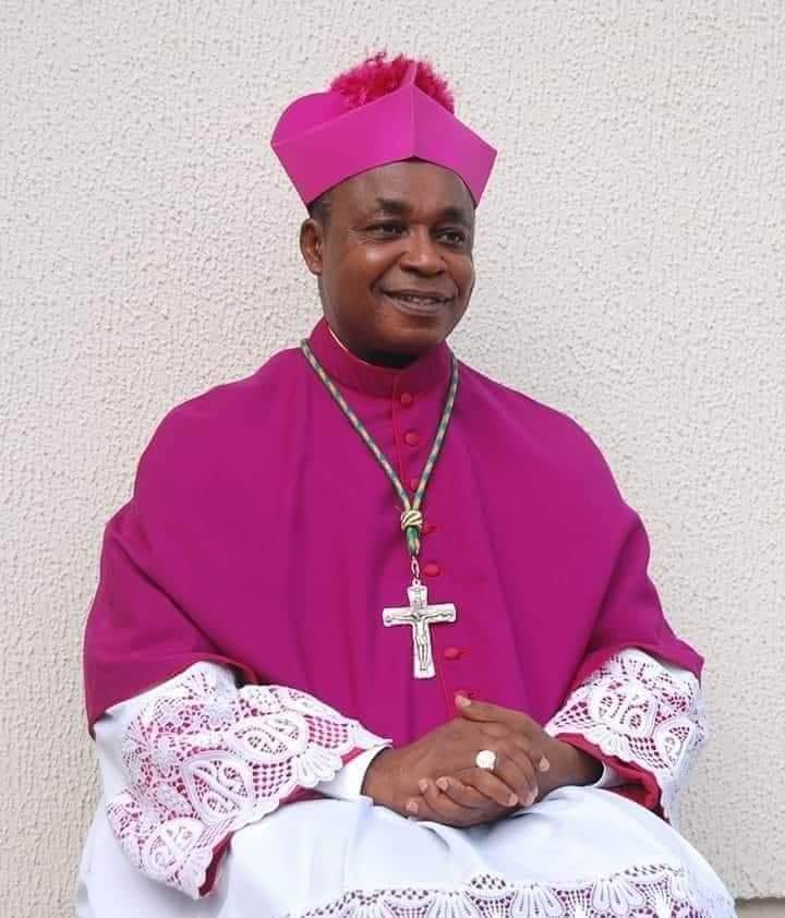 Beeawareof's tweet photo. Happy birthday My Lord, Most Rev. Dr. Camillus Raymond Umoh, Catholic Bishop of #IkotEkpene diocese. Your Lordship, may God continue to bless and strengthen you richly in His vineyard.

Ad multos Annos!
#AkwaIbomTwitter #Uyo #EssienUdim https://t.co/MgJiQLJ5nM
