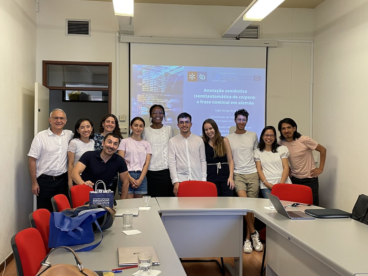 CValcrcel's tweet photo. Imenso prazer participar hoje como argüente na tese de mestrado do @ivan_ariasarias Excelente trabalho estreitamente relacionado com #multigenera e #multicomb Estranhei muito a @majodominguez13 mas estivem muito bem acompanhado pola minha família #EMLexmundus da @UMinho_Oficial https://t.co/SHGGpwzEG2
