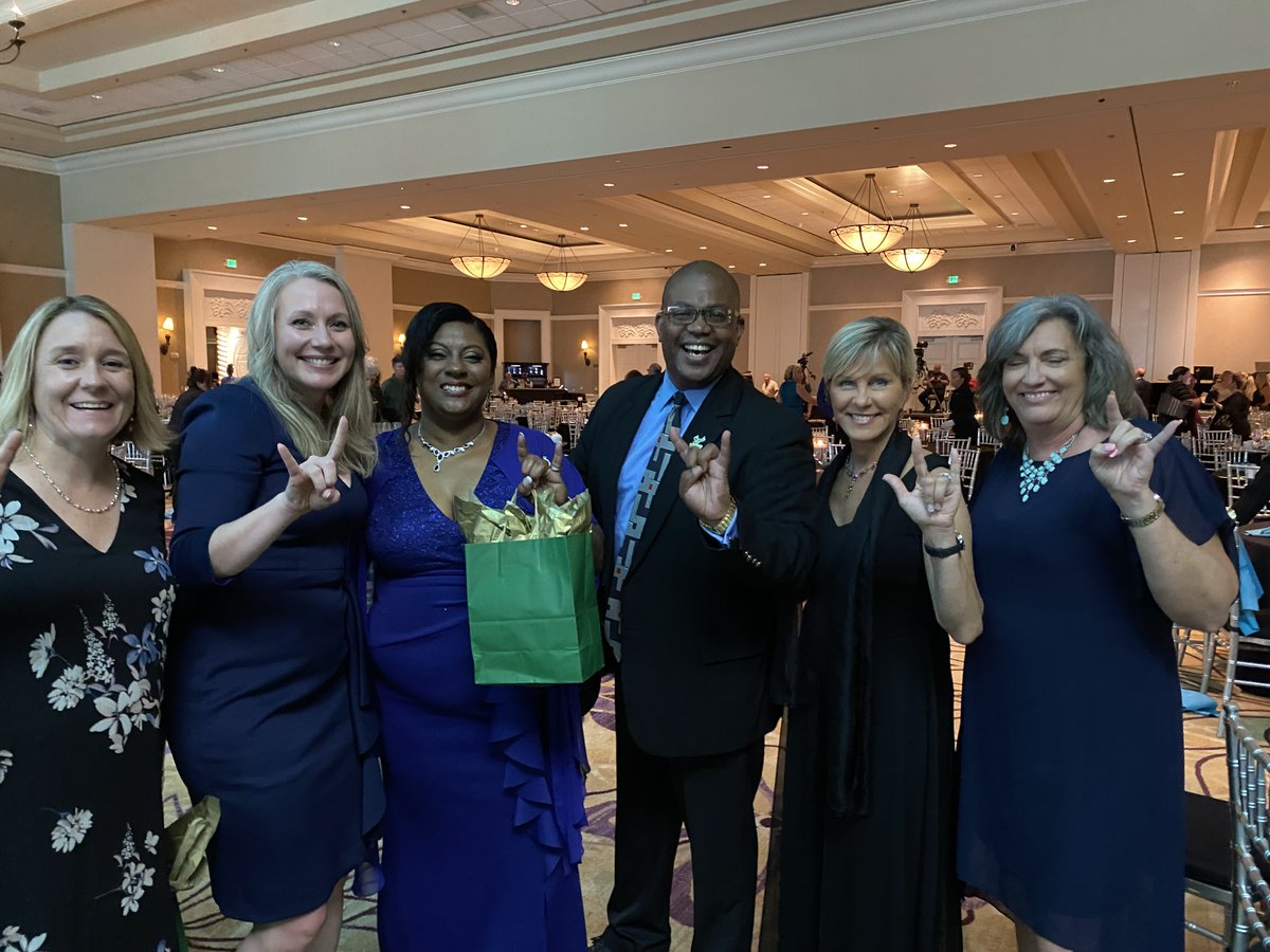 USF COEDU Dean and representatives attended the FL Teacher of the Year Gala 2023. Several district winners are alumni of USF COEDU including Laura Wilderberg and Jennifer Saso. Congratulations to our teachers for making a difference in the lives of our students and communities.