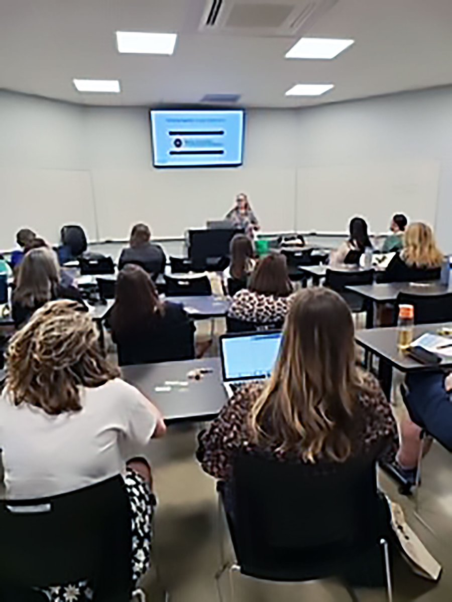 COO Dell Marie Shanahan Swearer presented "Making Your Charitable Dreams Come True: The Role of Community Foundations in Estate Planning Philanthropy" last week at the Kansas Women Attorneys Association Conference. Hutch CF can help you with your estate plans! Call 620-663-5293.