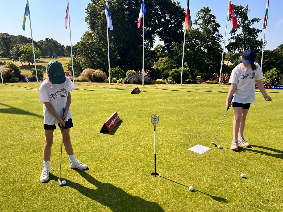 stannesfulshaw's tweet photo. Four Year 4/5 girls enjoyed a great morning of golf for the #whyIgolf session this morning. They enjoyed coaching from PGA pros as an introduction to the sport through the Girls Golf Rocks offer from @EnglandGolf 

It was a warm morning but we took good precautions to keep cool! https://t.co/t3k8EtwZ9O