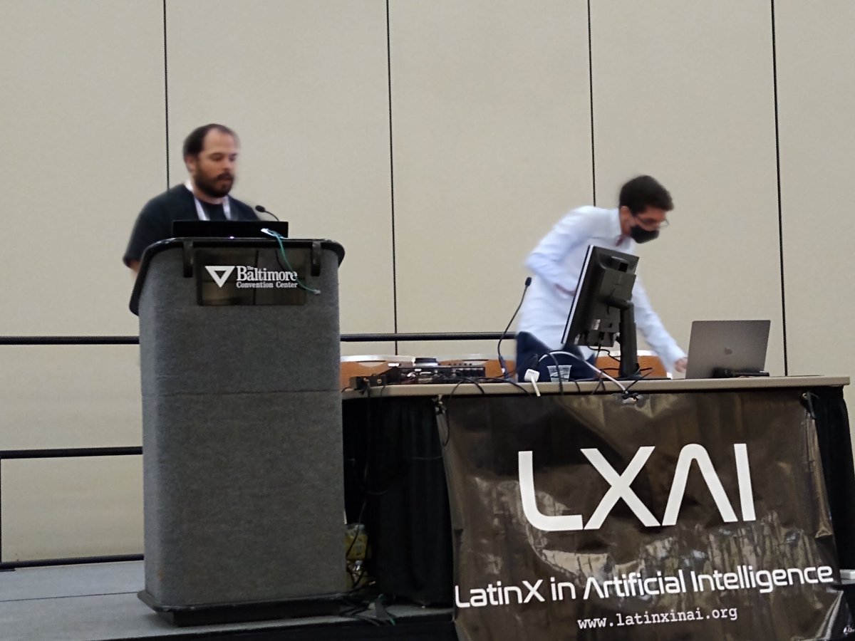JuliousHurtado's tweet photo. @alainraymonds presenting our work "A study on the predictability of sample learning consistency" at @_LXAI workshop at #ICML2022 https://t.co/H6NlG7PDGj