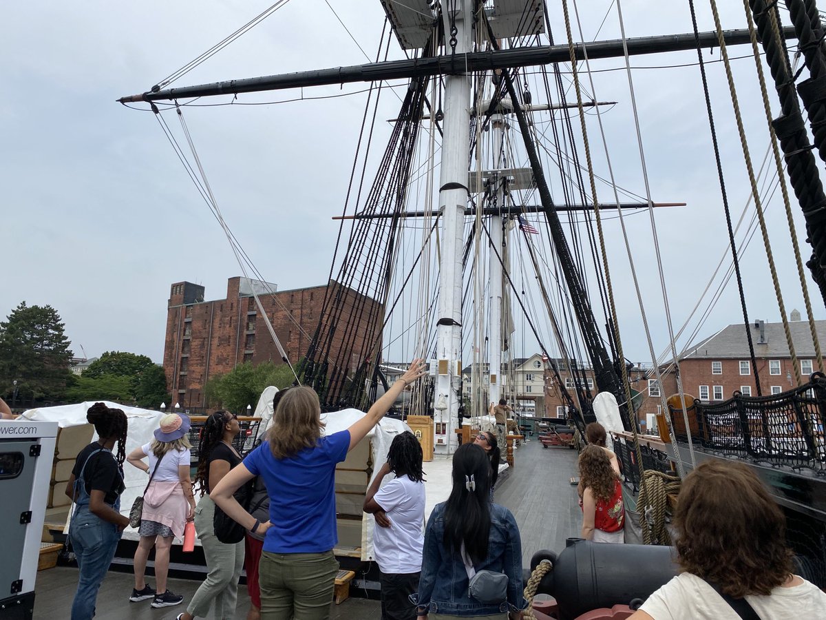 PlaceBasedBOS tweet media