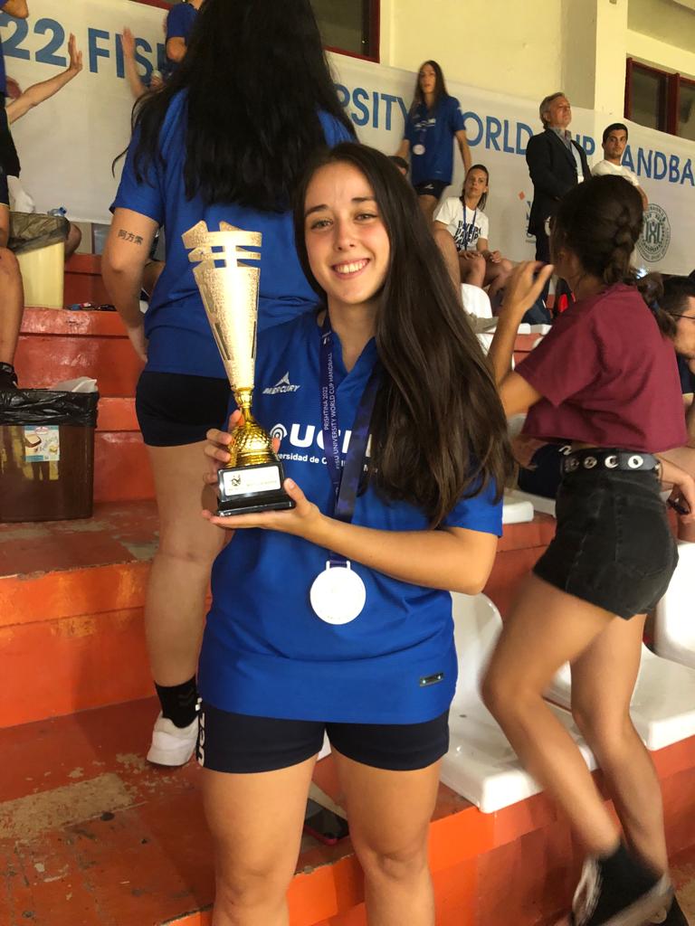 ‼️ Experiencias exitosas para nuestras jugadoras 🤩

<a href="/Miriam22rmm/">Míriam Rodríguez</a> ha demostrado por qué la llamamos el 🧱 de la 🥅 en el Campeonato del Mundo Universitario con la <a href="/UCLMdeportes/">UCLMdeportes</a> siendo elegida como mejor portera 🏆🌐