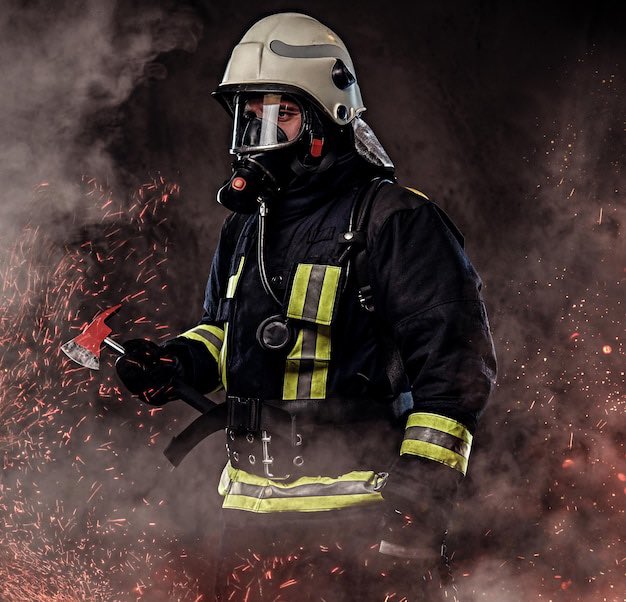 ChristopheSage3's tweet photo. Immense respect à ces hommes et femmes qui luttent contre les incendies qui ravagent nos régions. #pompiers https://t.co/nWaMMW2ZfG