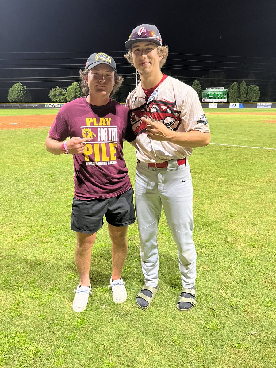 UMMCougarBB's tweet photo. It’s not just a program, it’s a family. 

Cougs -Trey Rockey from SC out watching Owen Dylong play in the @ONSLBaseball for the @GlidersONSL 

Former Coug Joe Pelle w/Asst Coach Rapp/current Coug Brady Kenning @WillmarStingers 
@StCloudRox 

#CougBaseSummerTour #PlayforthePile https://t.co/8C3ppvph8Y
