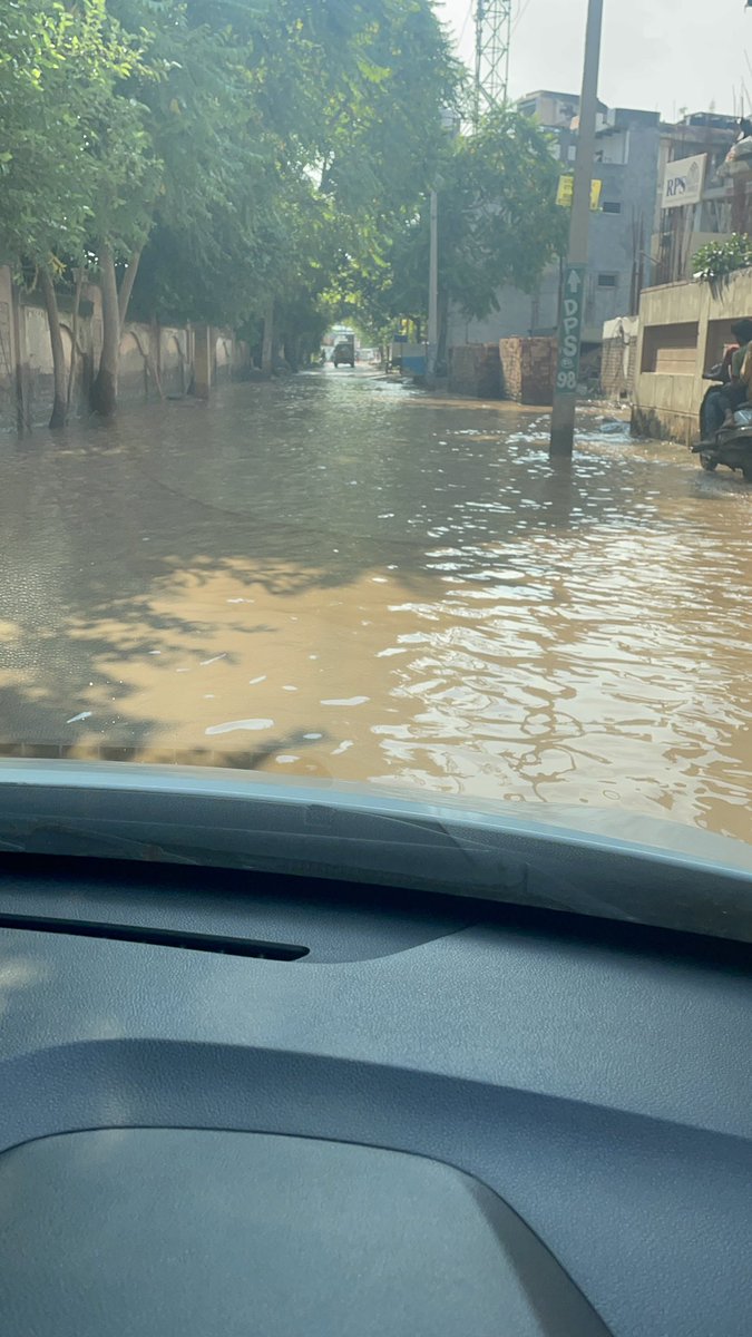 sharad3048's tweet photo. @PMOIndia @BJP4India @rajeshnagarfbd @DistrictAdm_FBD @cmohry @KPGBJP @DIPRO_Faridabad @mlkhattar @narendramodi @MCF_Faridabad @smartcityfbd @DC_Faridabad @dswofaridabad Lake view at Sec 88 Faridabad RPS Savana Society back side.  @rpsgroup https://t.co/xuyYtbn06C