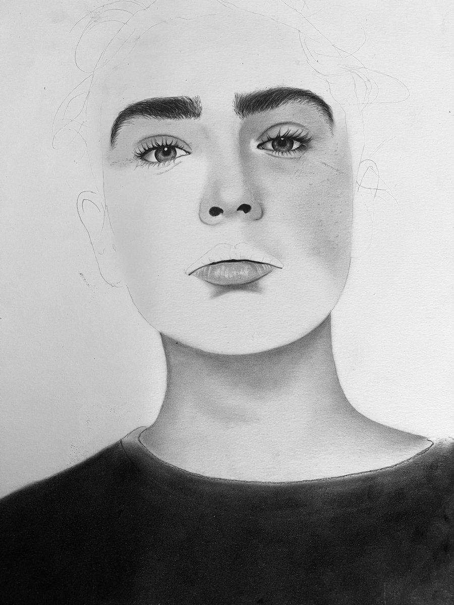 KawtherJarray's tweet image. About last night ✏️

#pencilart #Pencildrawing #pencil #art #portrait #graphite