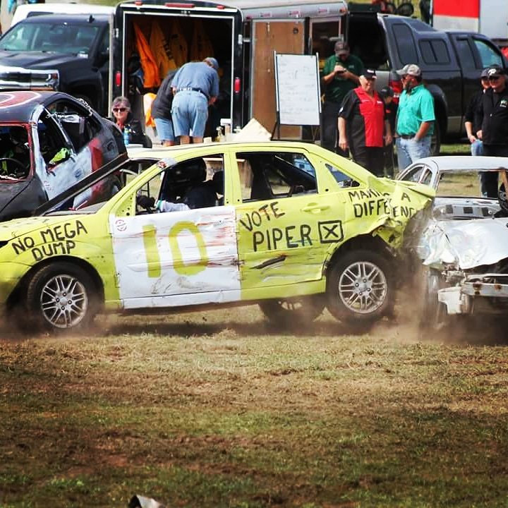 BSTdemoderby's tweet photo. Does anyone have a scrap car they wanna sell/loan/work out a deal on? @SVilleFair is coming! Photo credit: Joe Martelle of The Boneyard Cardinal https://t.co/sLicnCsLgB