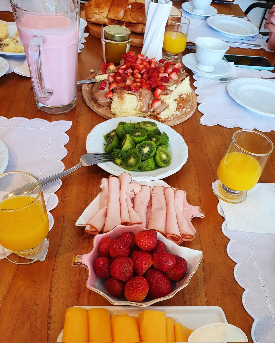 Monique Berçot tweet media