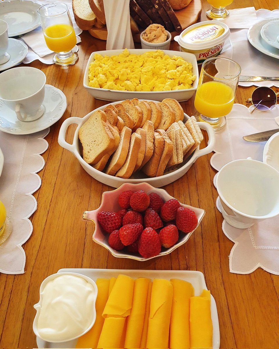 Monique Berçot tweet media